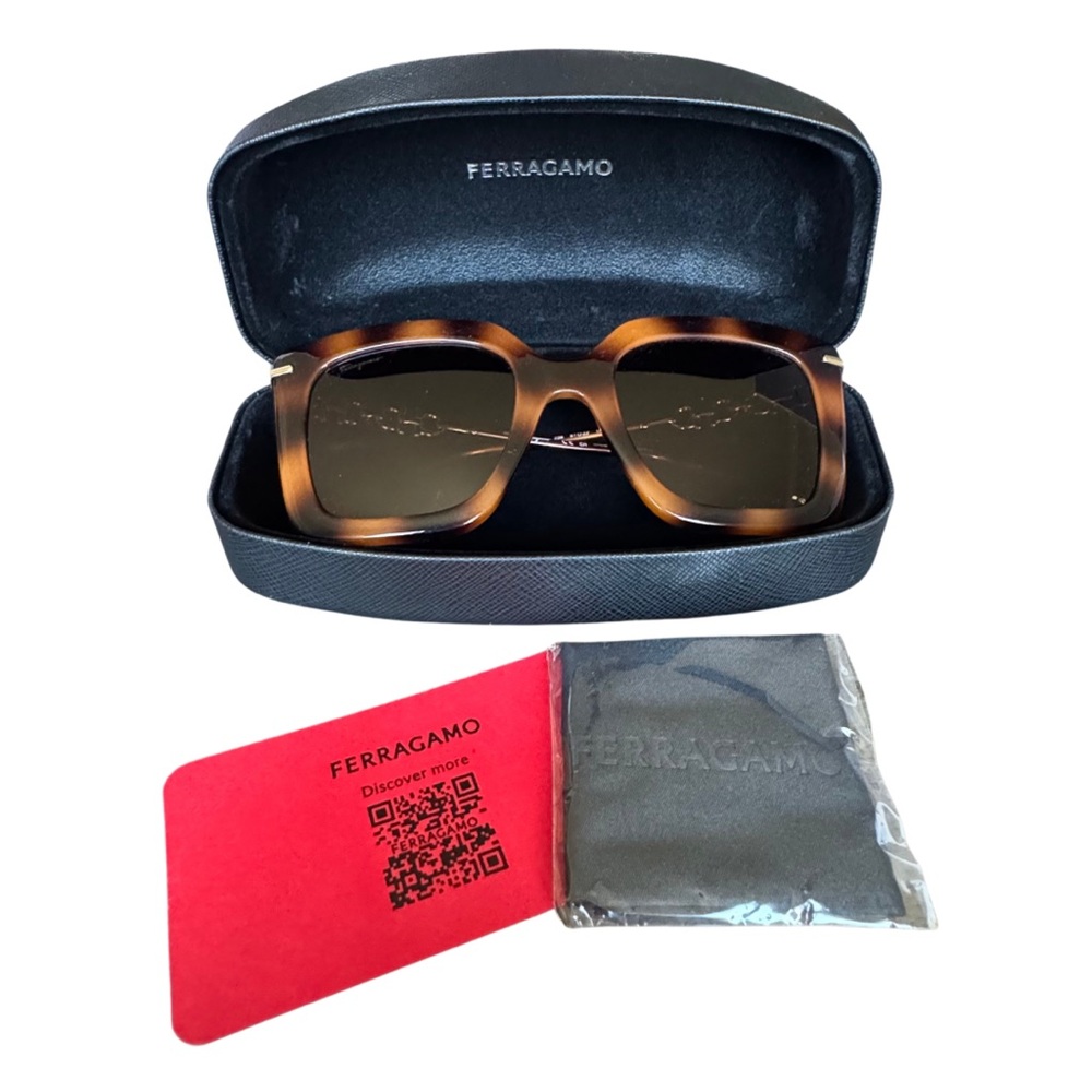 Salvatore Ferragamo Sunglasses SF1041S Classic Havana Square Tortoiseshell